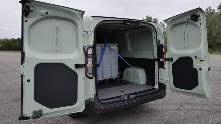 FARIZON SUPERVAN L1 ELECTRIC 170kW 83kWh Core H1 Van Auto